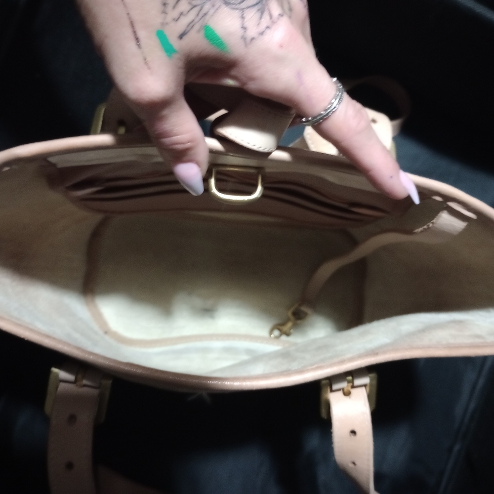 Purse - Picture 2 of 12